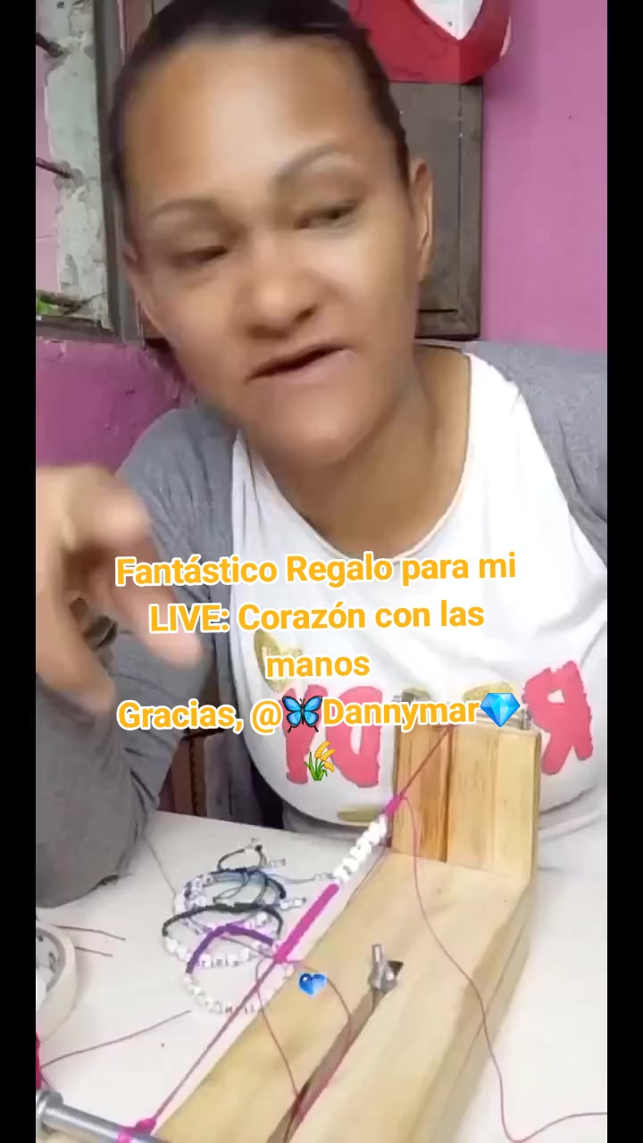 @Yessenia Robles | Emprendedora