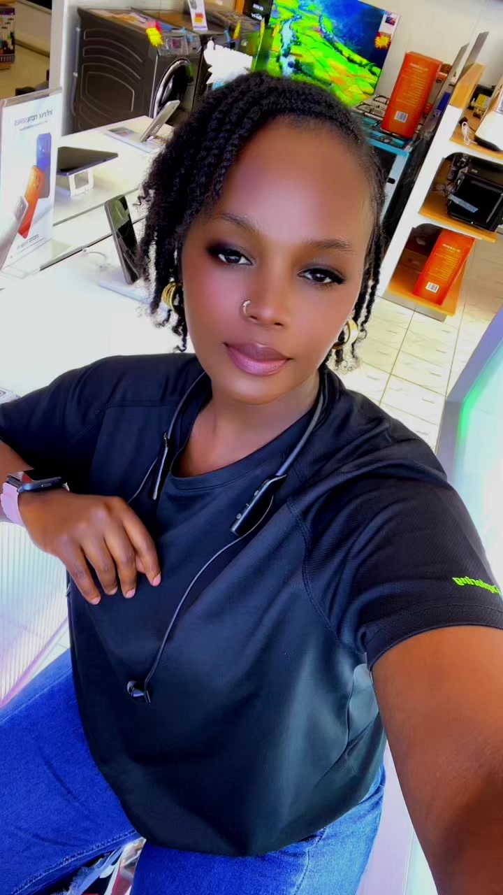 @Carol Wawira