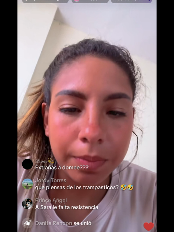 @AniEli