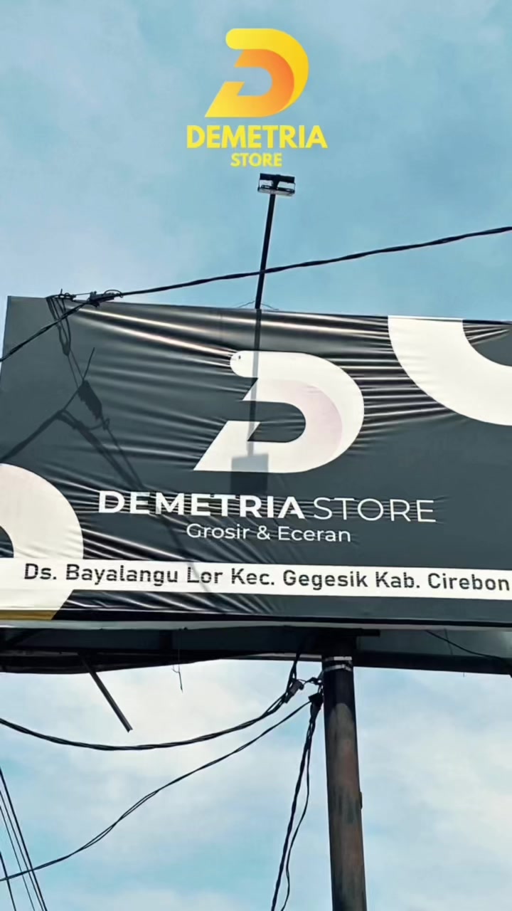 @Demetria_store