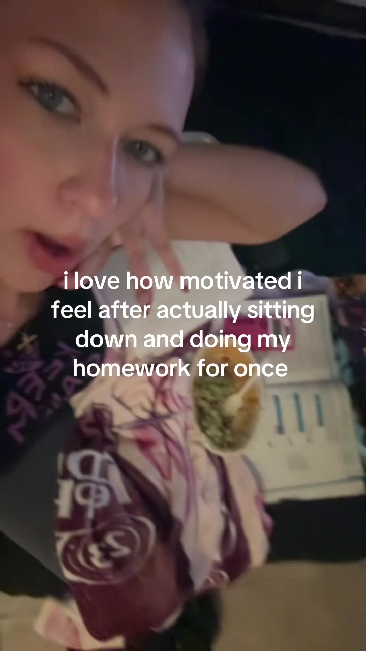 @๐ฃฒ t