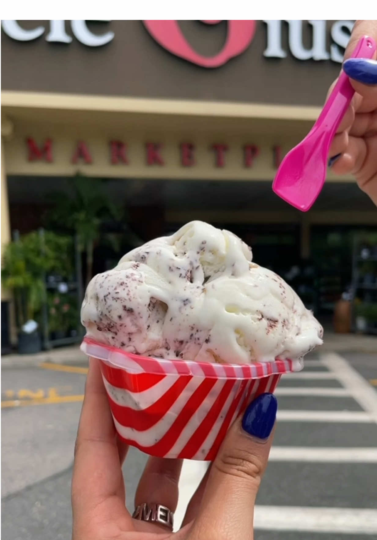 @Uncle Giuseppe&rsquo;s Marketplace