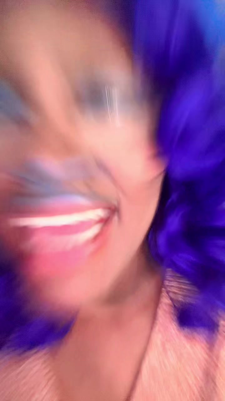 @itzjustamie