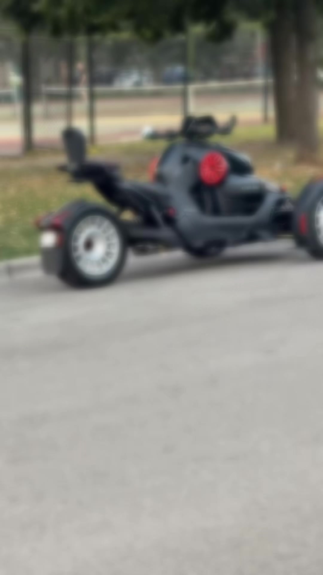 @𝓣𝓸𝓷𝔂 𝓜𝓪𝓬𝓪𝓻𝓸𝓷𝓲