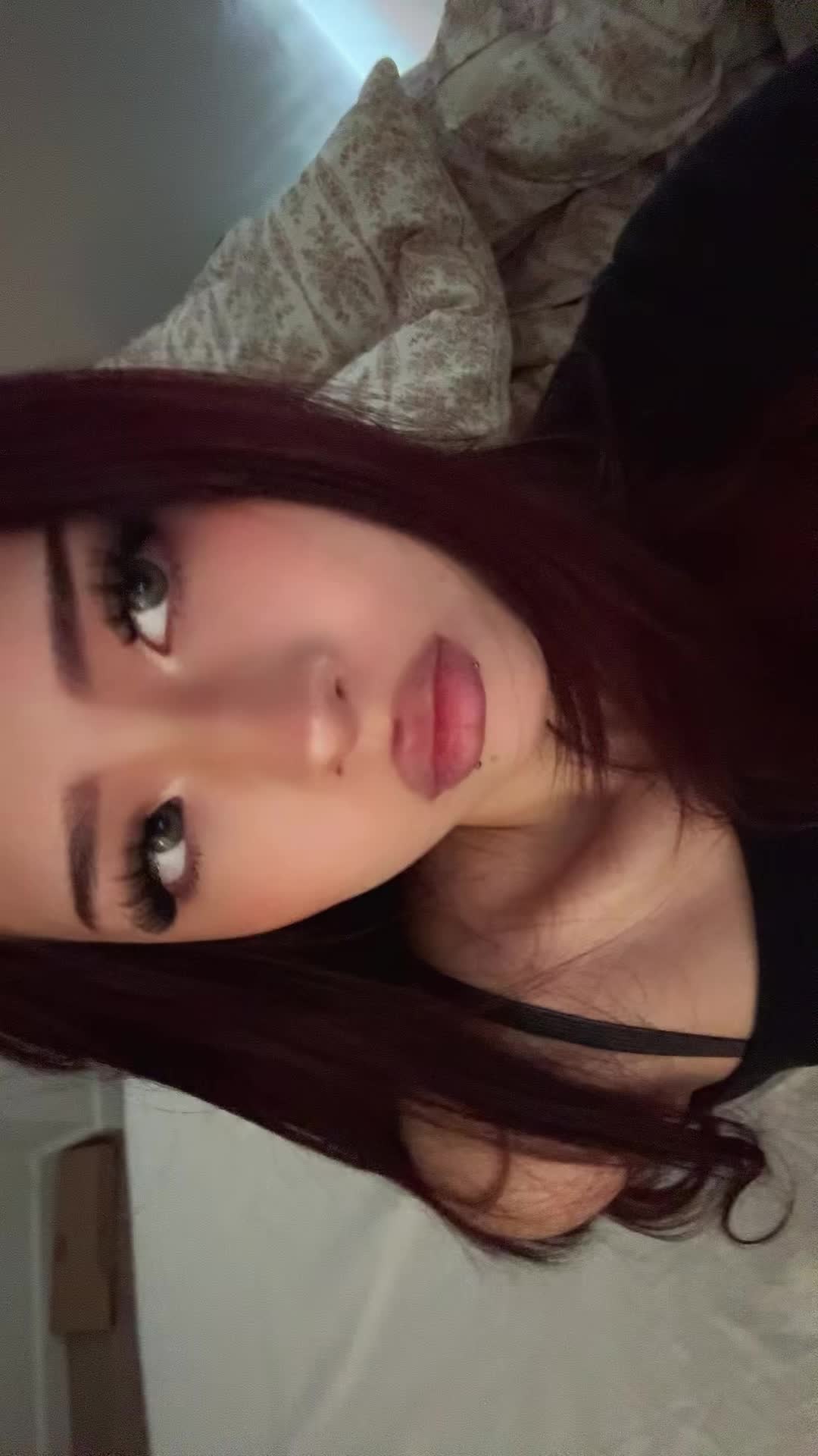 @￶