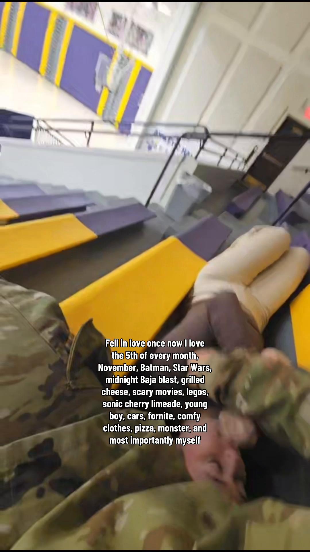 @J O L E E