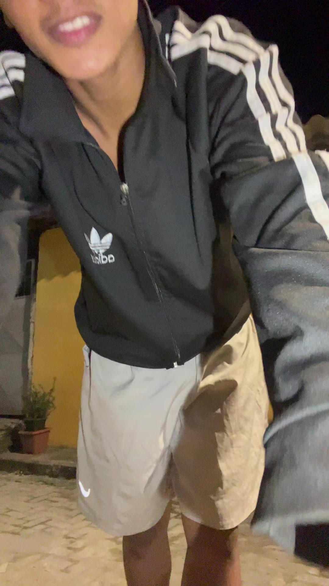 @É O JK