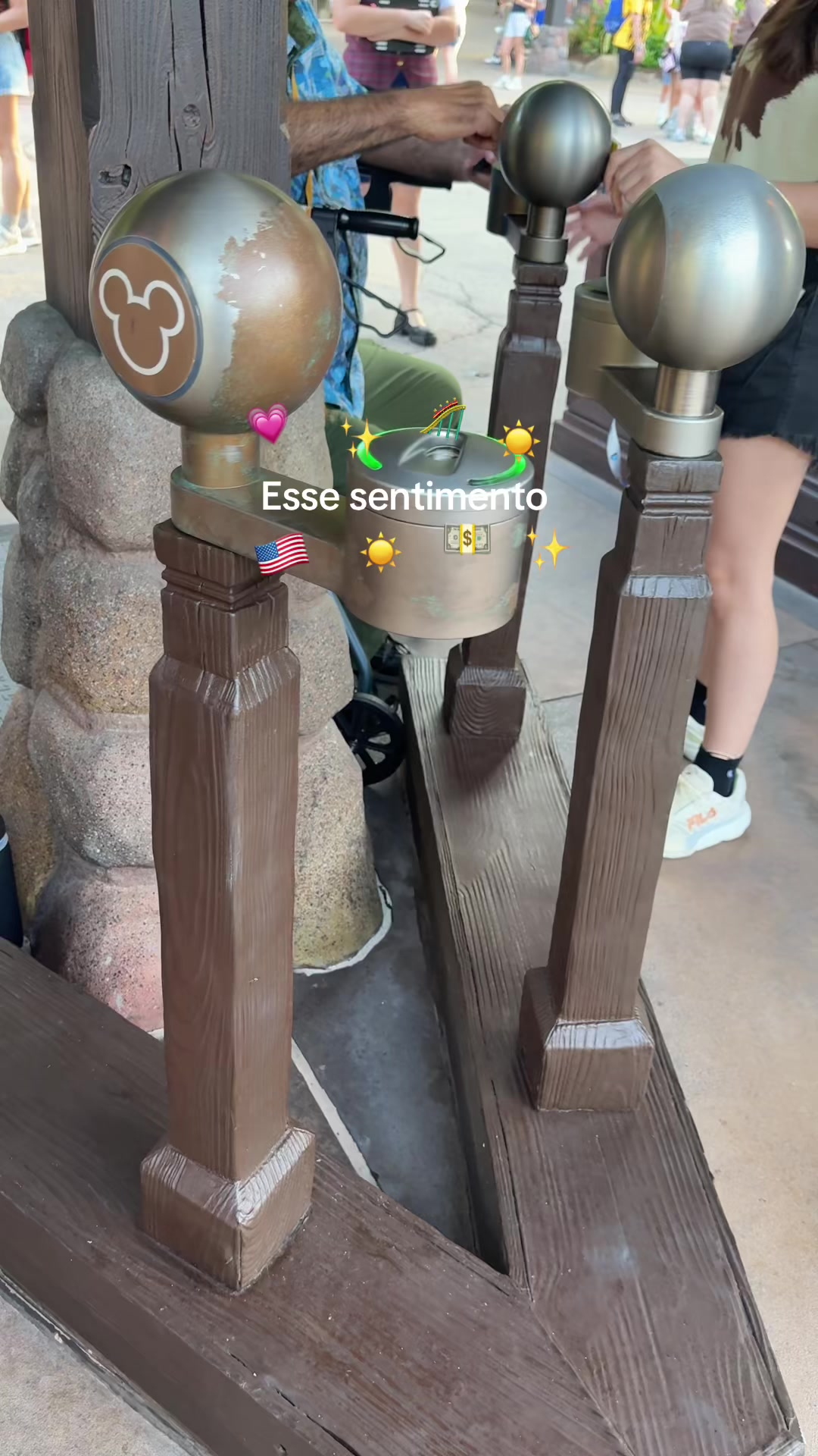 @Let&iacute;cia Barros
