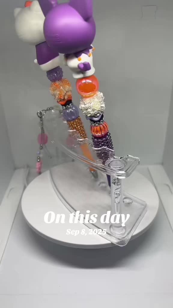 @Leidis Creations 1
