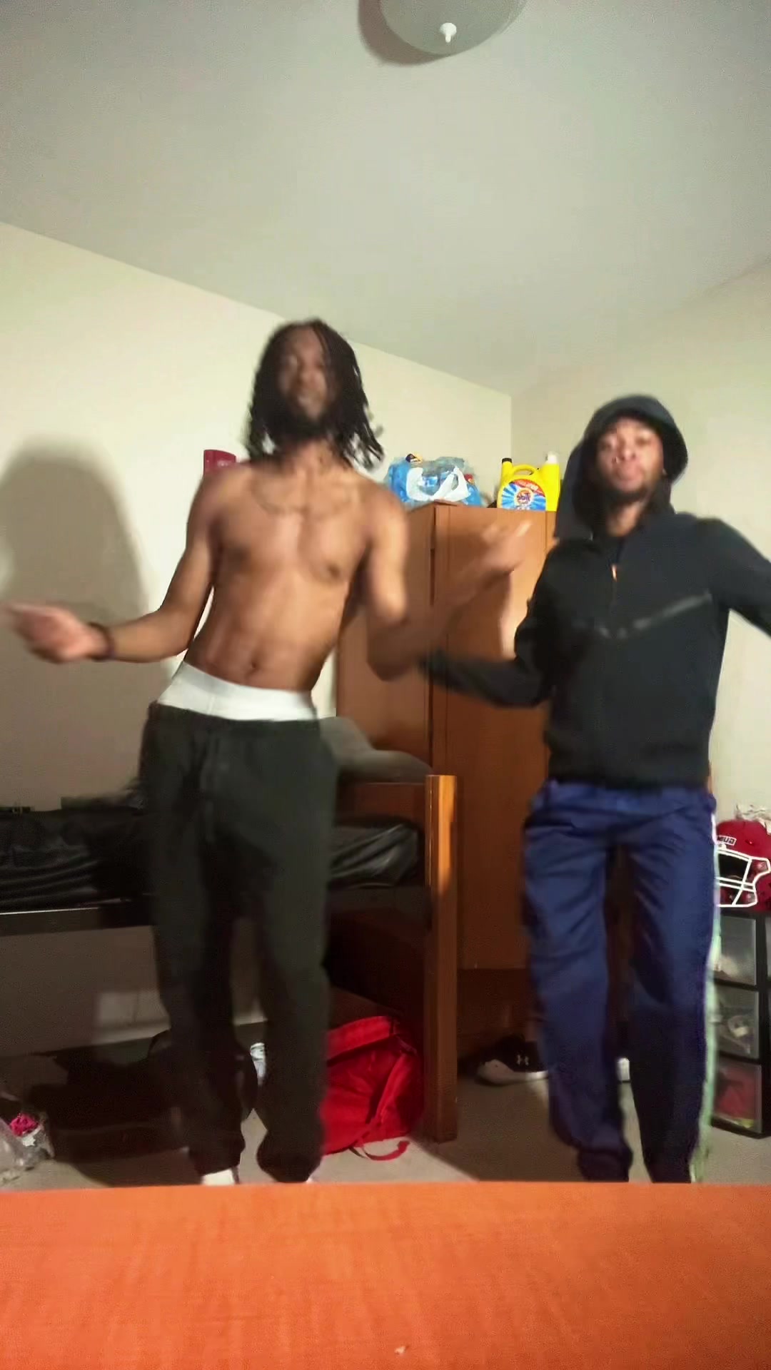 @C3tothurl_🕴️
