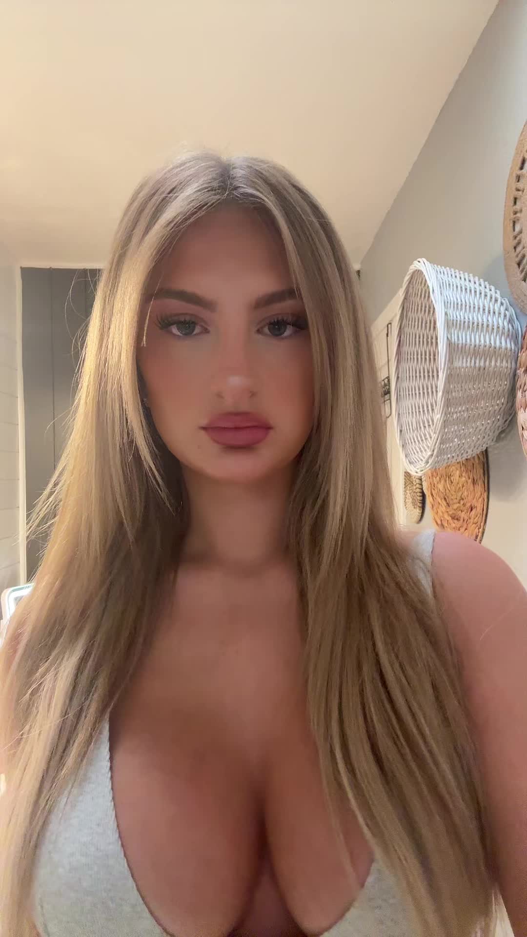 @LOGANEAKLE