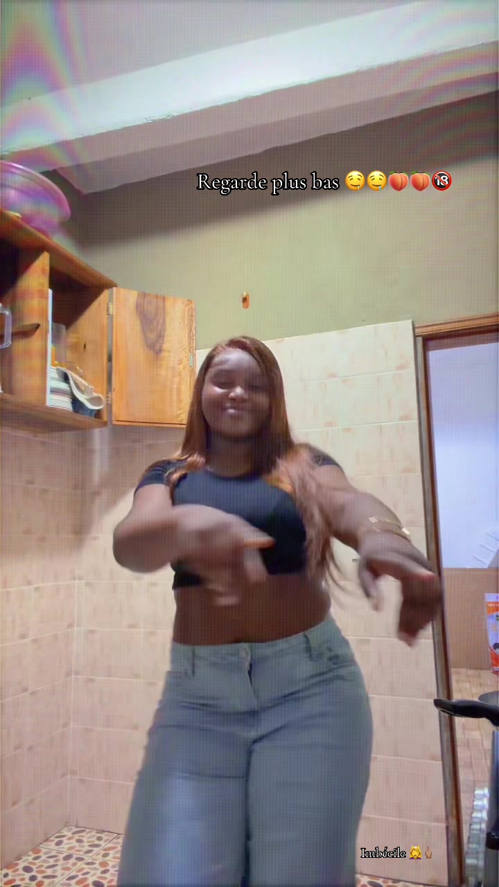 @LA QUEEN OFFISHALL Spam🎵🇬🇦