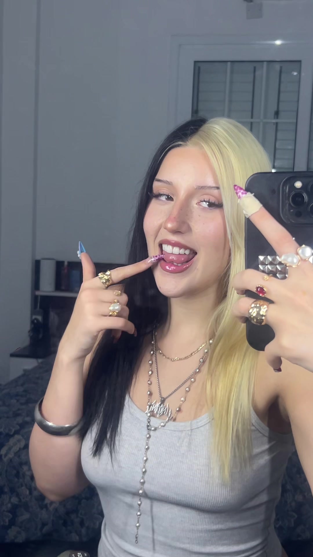 @simirna