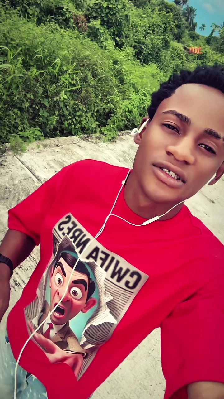 @🍃míłłï🌴bòï☠️