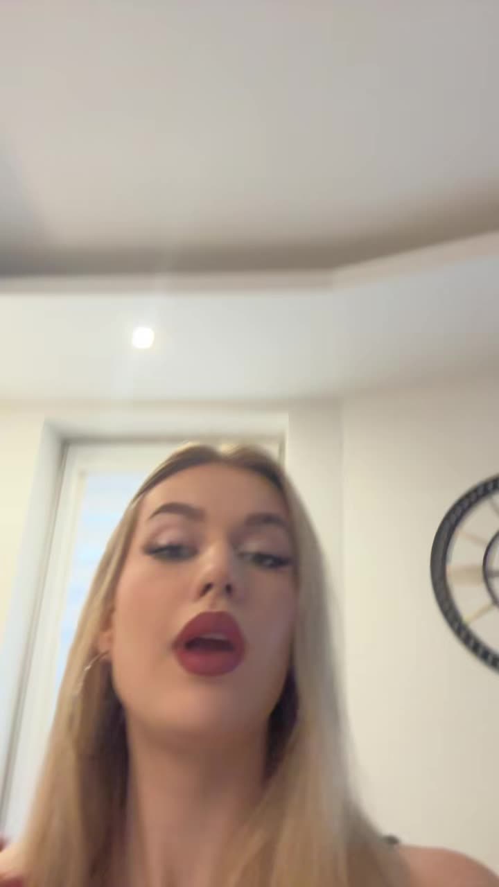 @Emka🤩
