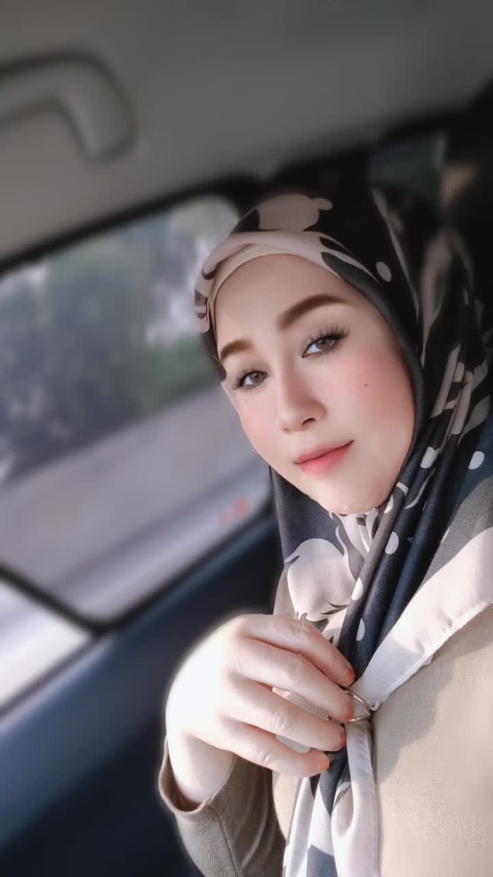 @Cik Puan Seri Aura