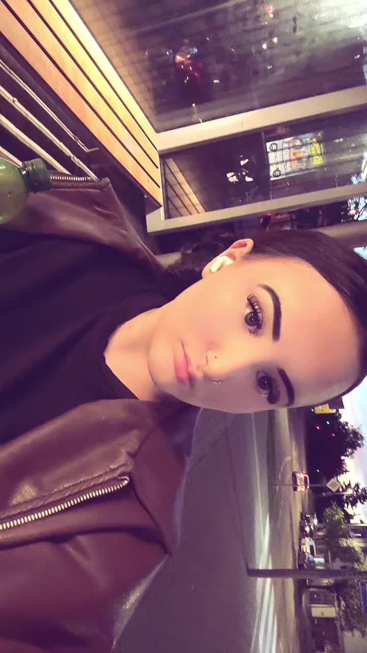 @Loemoe2