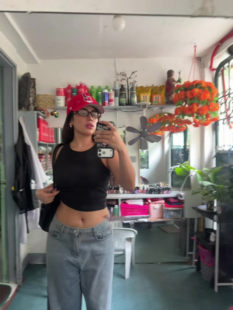 @IG: Every1lovesAssh