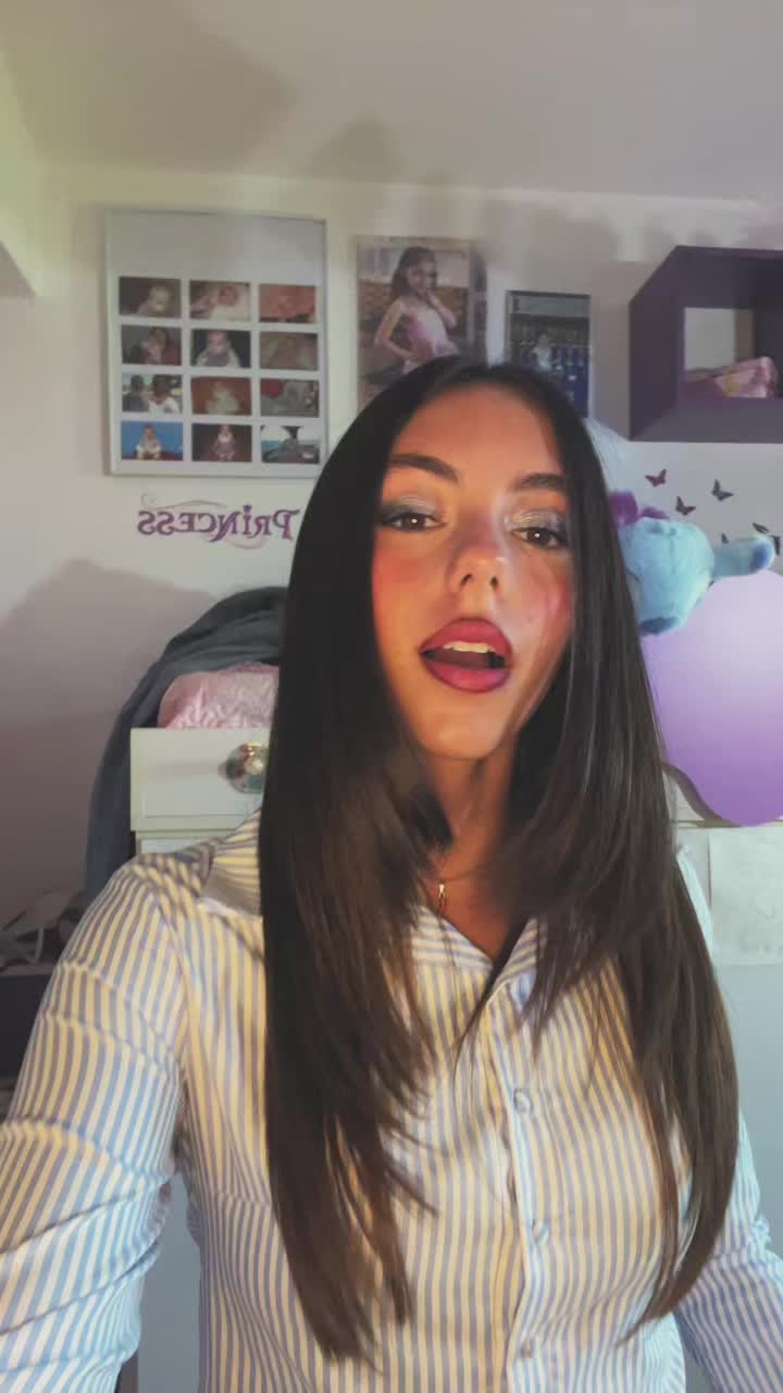@Giulia, che sei cringe😒