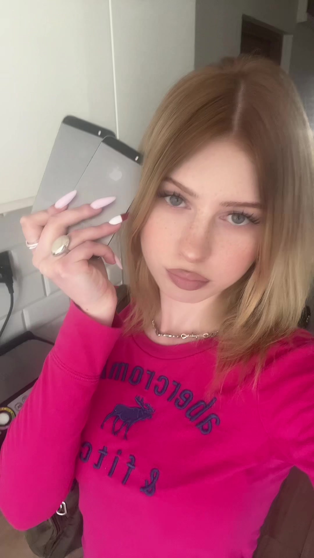 @j