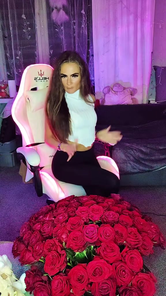 @💎🄰🄽🄶🄴🄻💎
