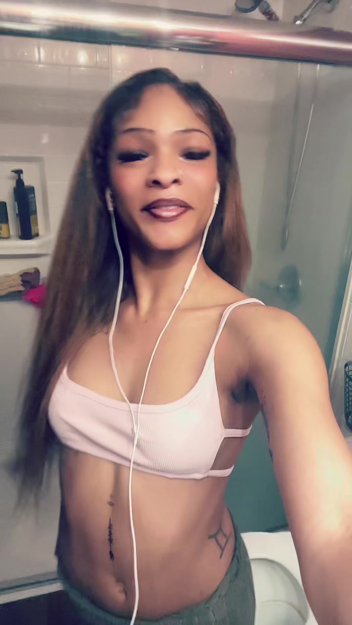 @𖡎yellow jelloo🩶.