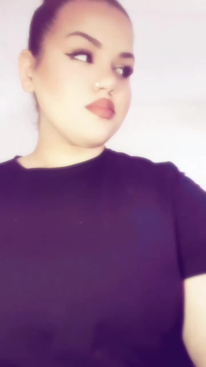 @Vukica