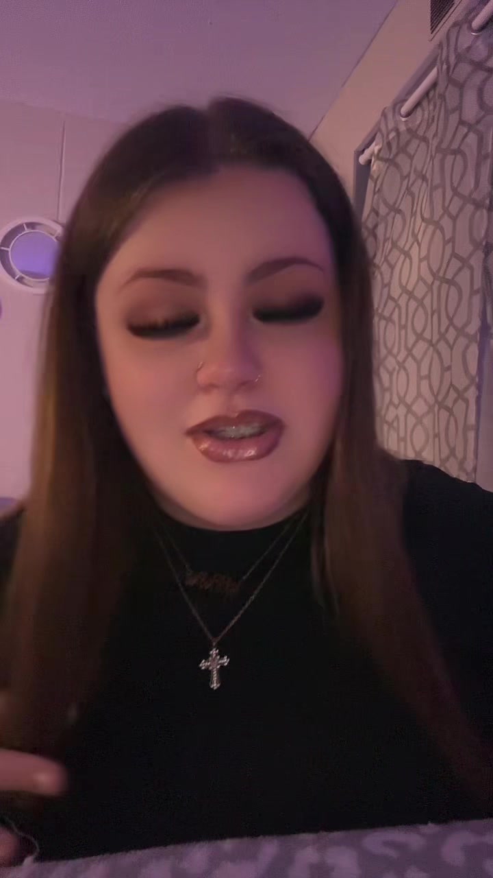@carramonaee