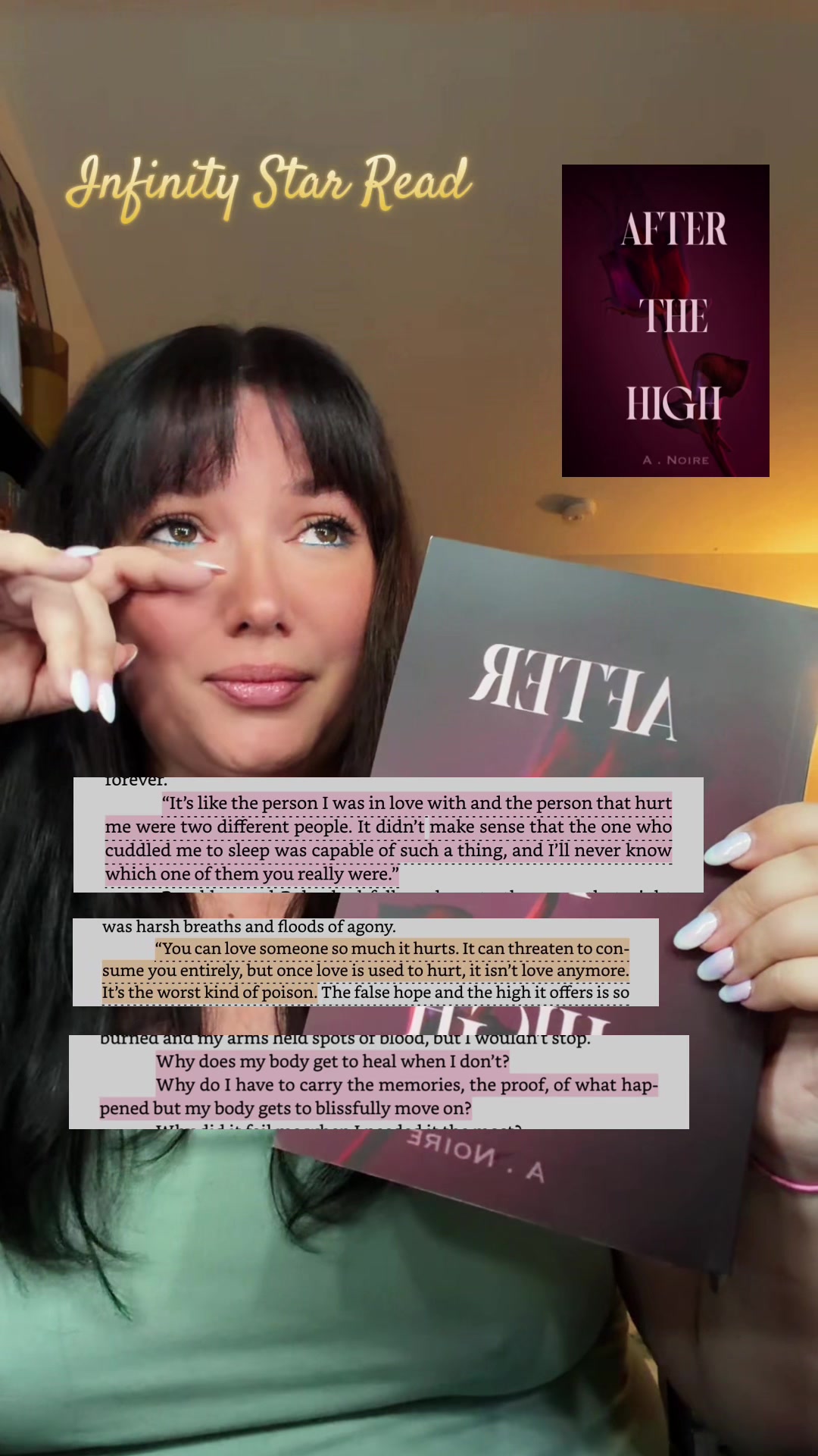 @Danielle Reads 📚☕️ 🧸