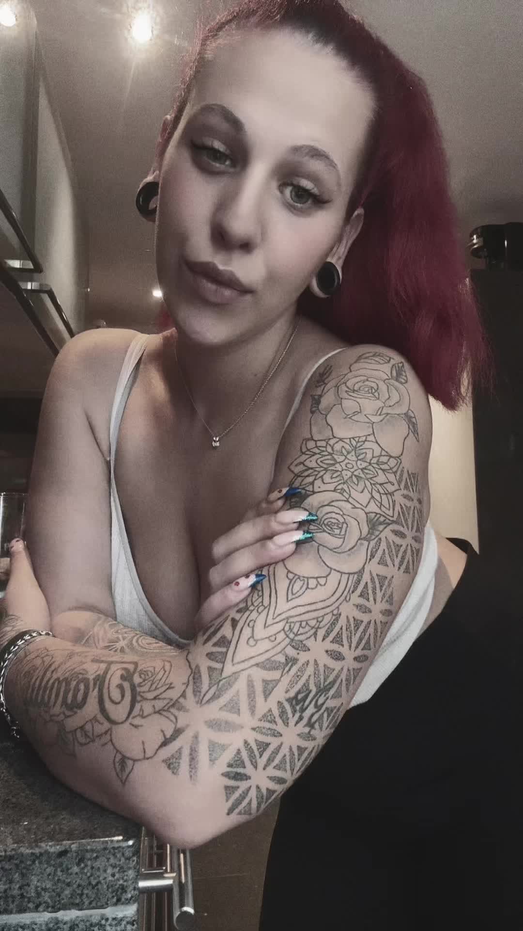 @Vivi😈