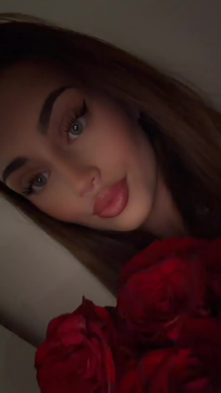 @vloraaaa