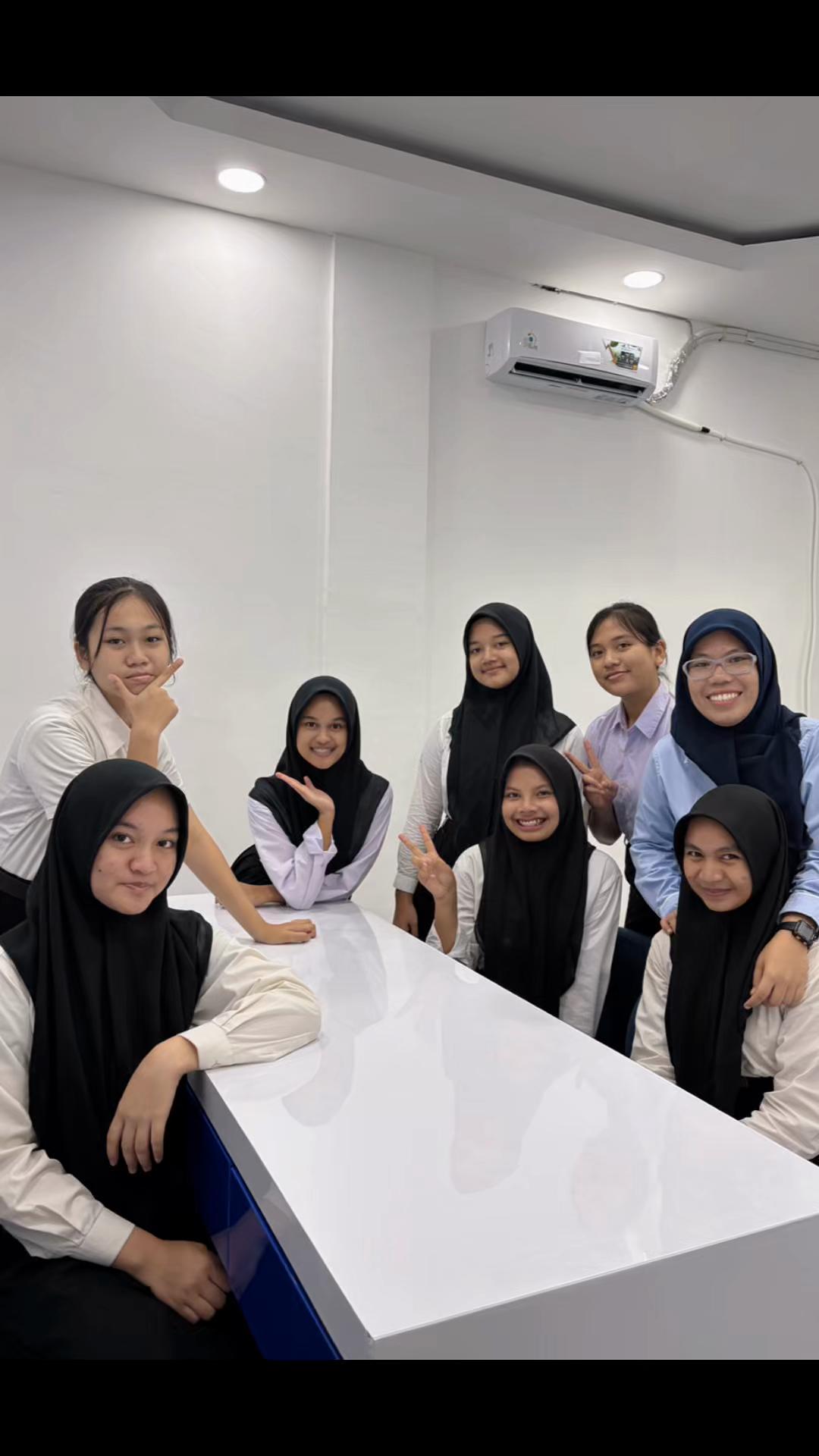 @Harianti Wira Pratama, M. Pd
