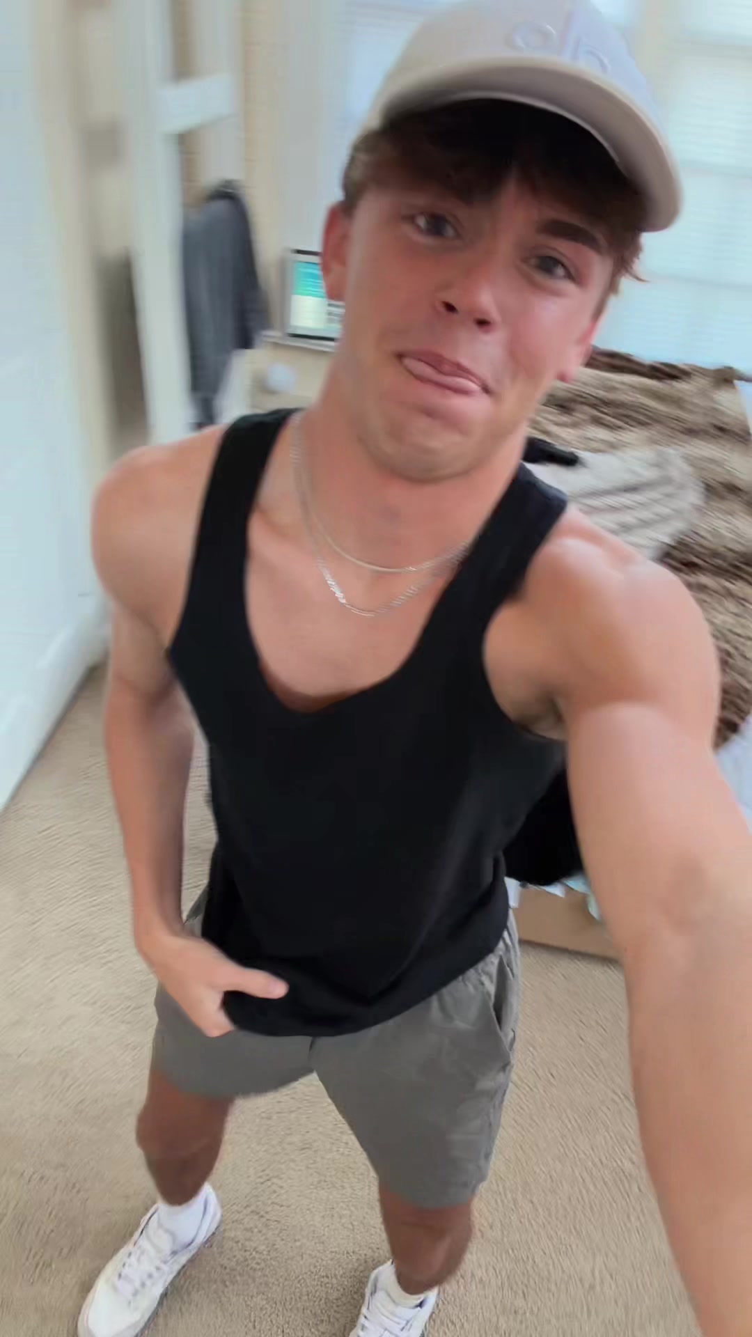 @Bryce🦈