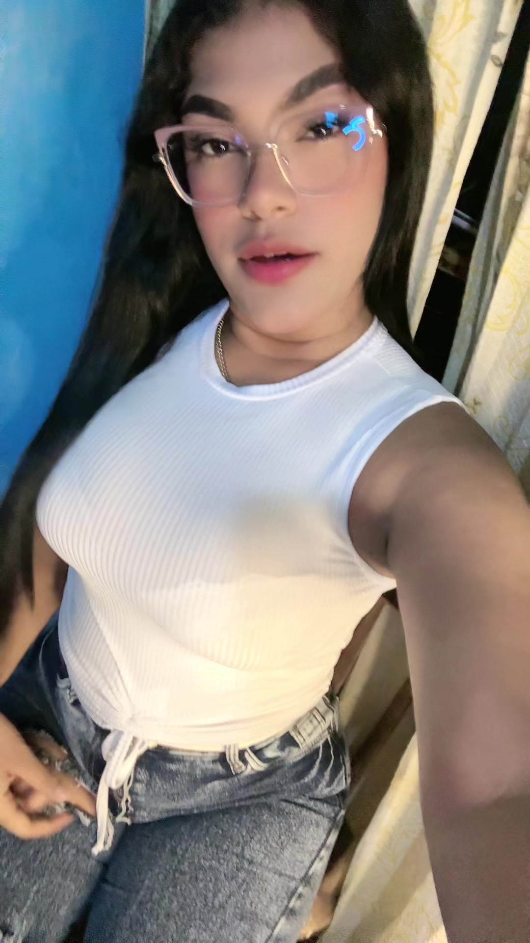 @𝐷.