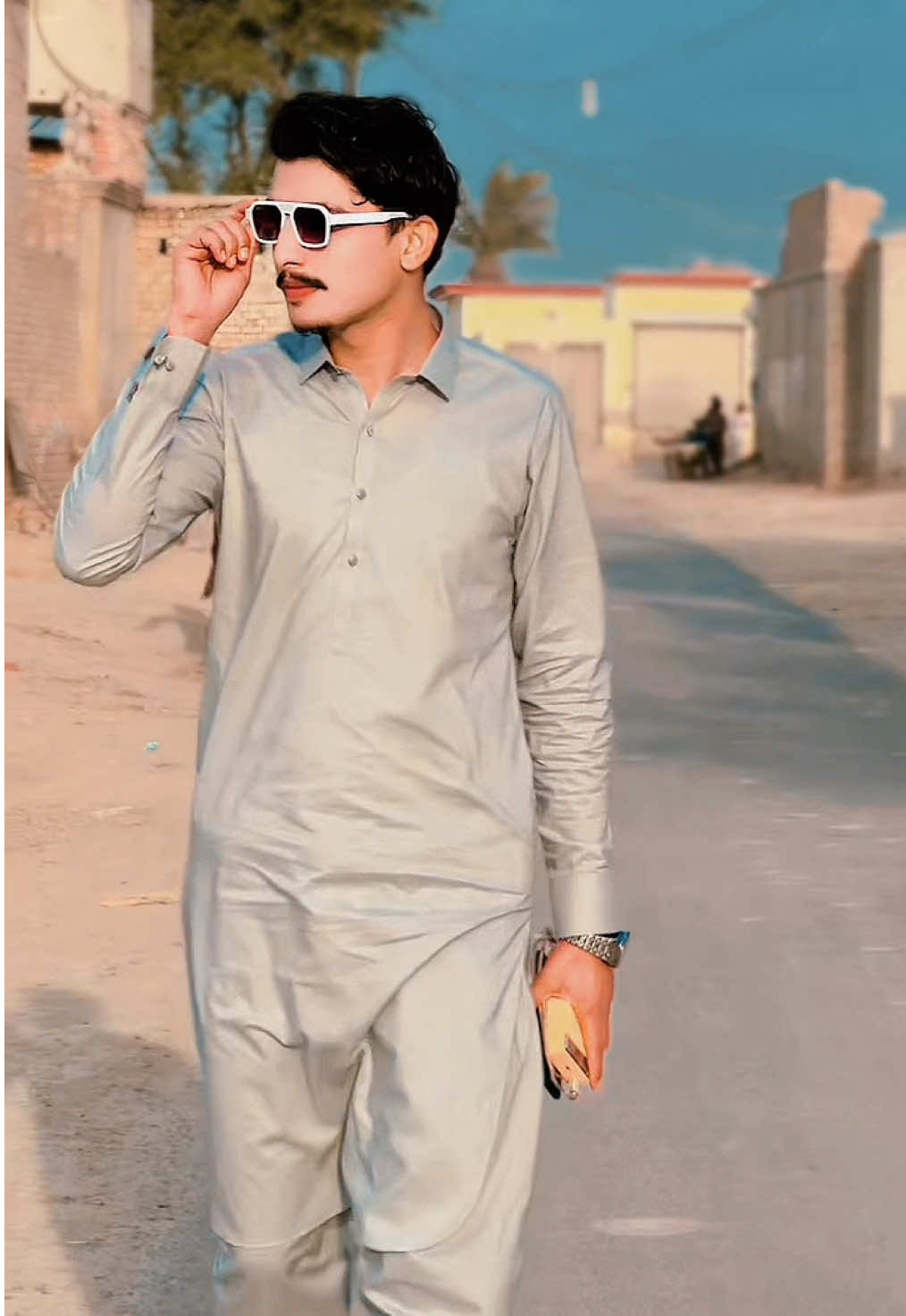 @CALL_ME_RISHI