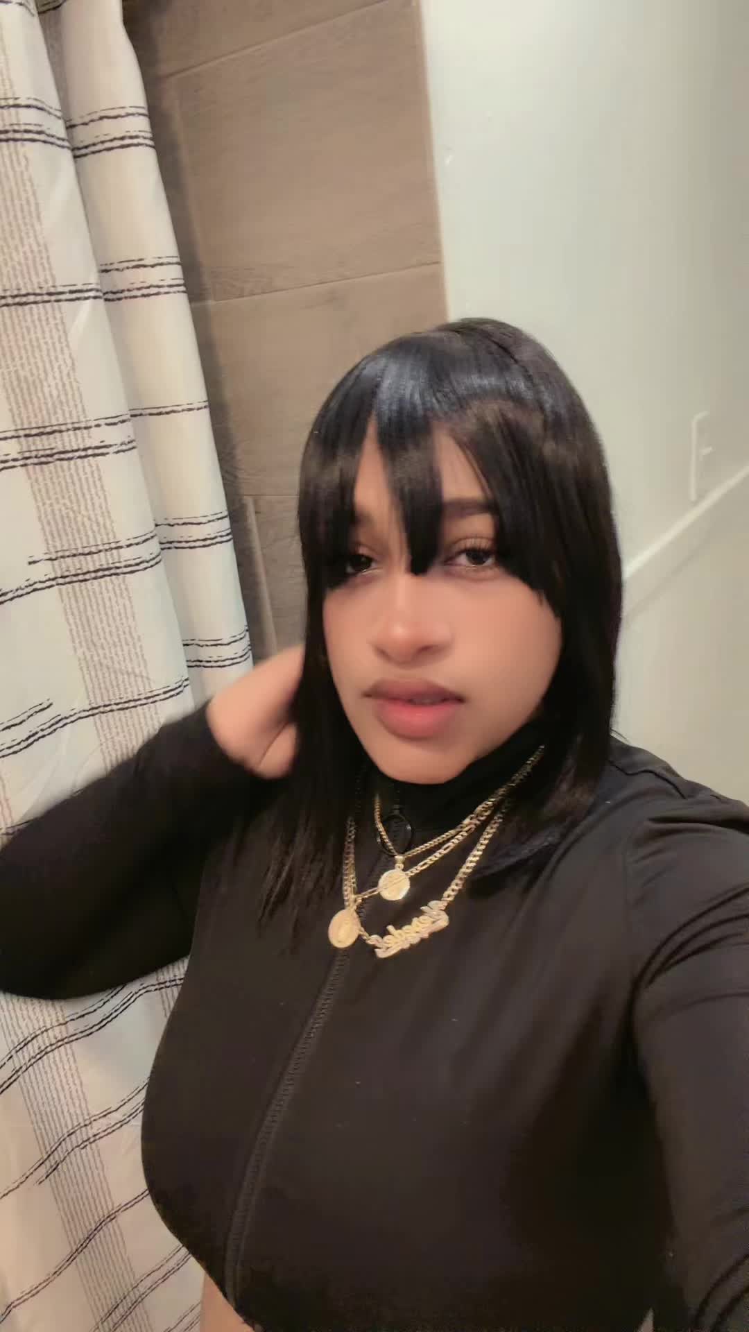 @👑🫦