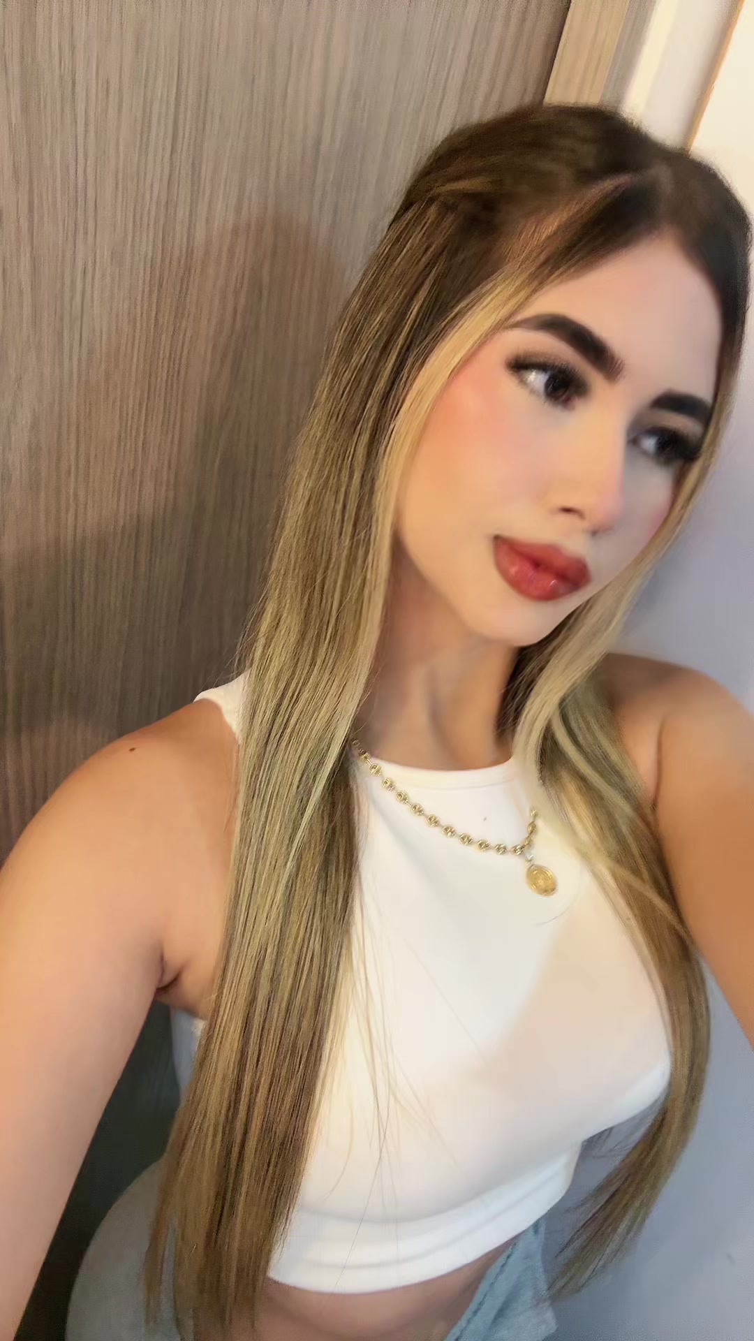 @𝓥