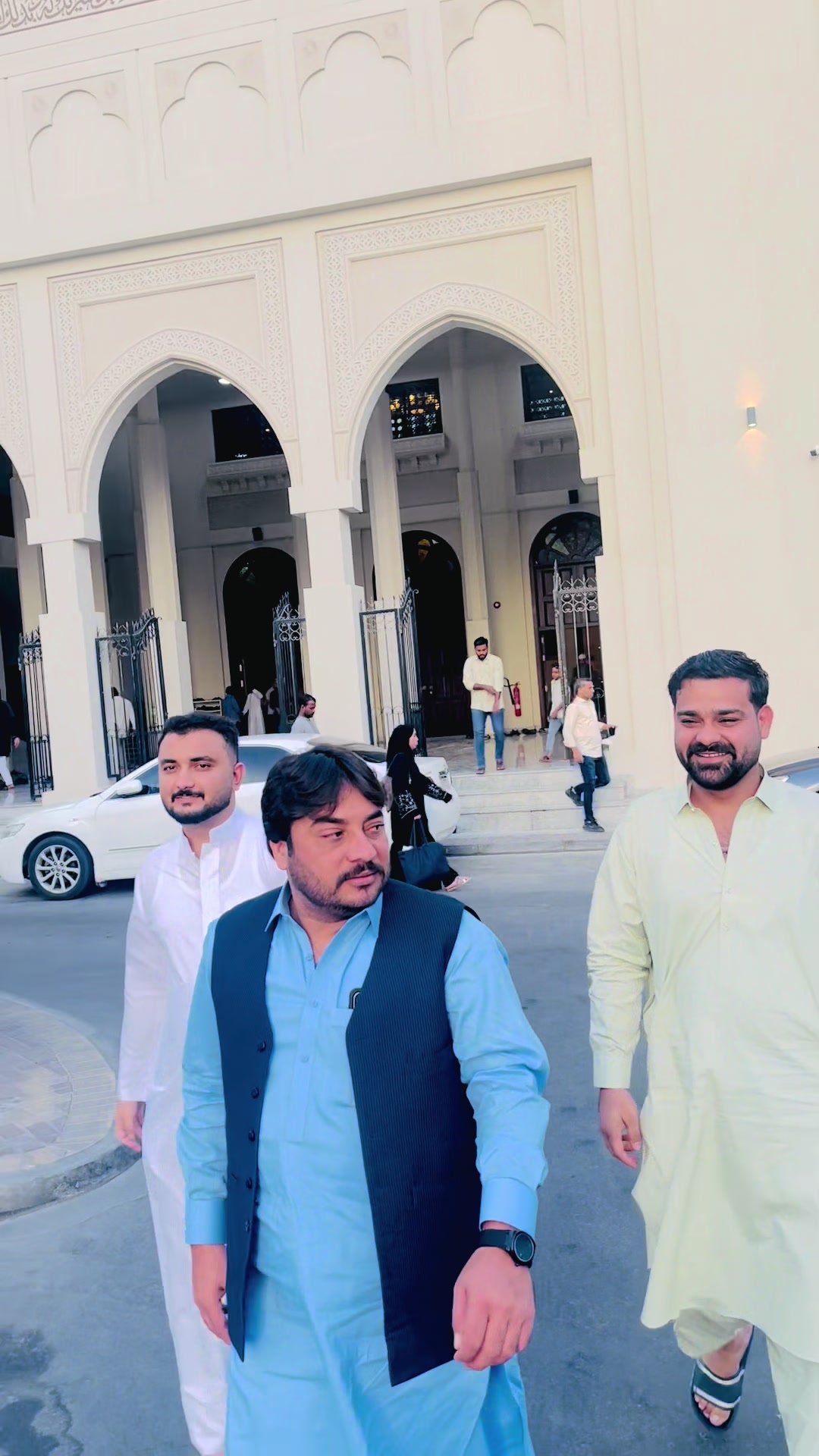 @Khan Waheed Khan⚔️👑