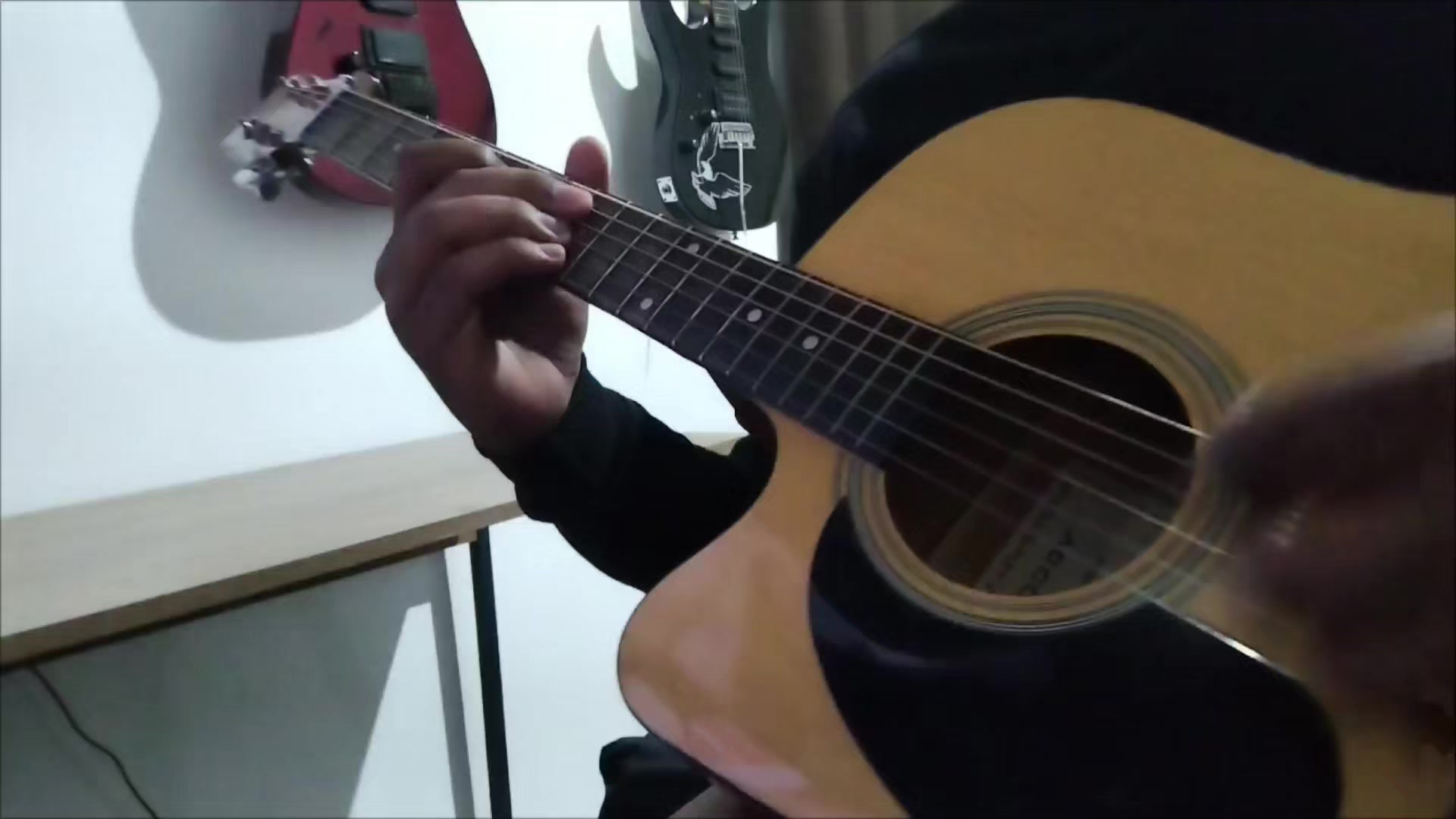 @JOHNSON ADAMS 🎸