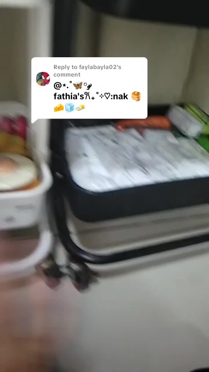 @PUTRI❤🩵GALAU