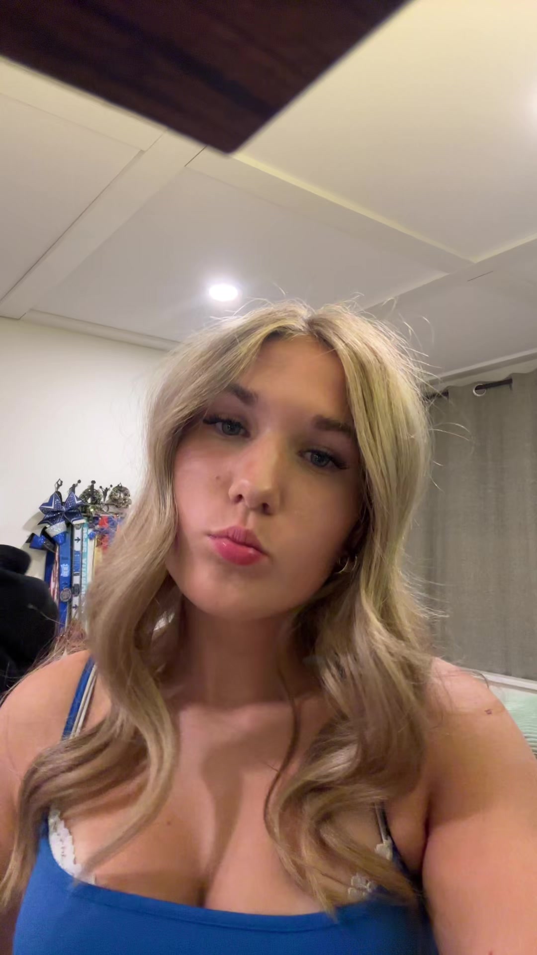 @Eva