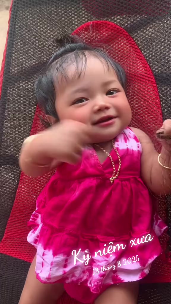 @លី៚ នីន