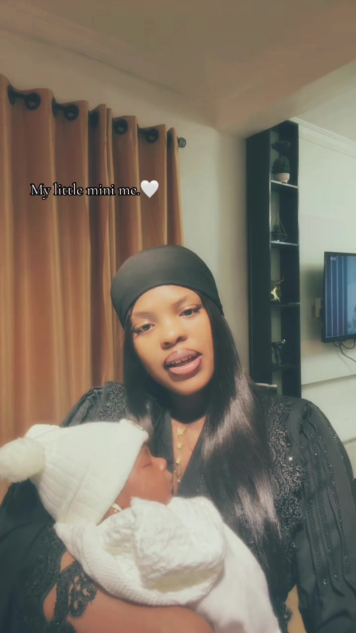@Tinu🌸🤍