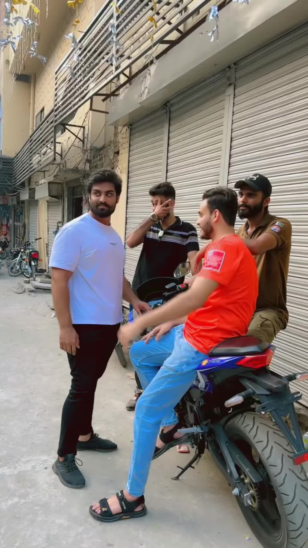 @Handsome 😎