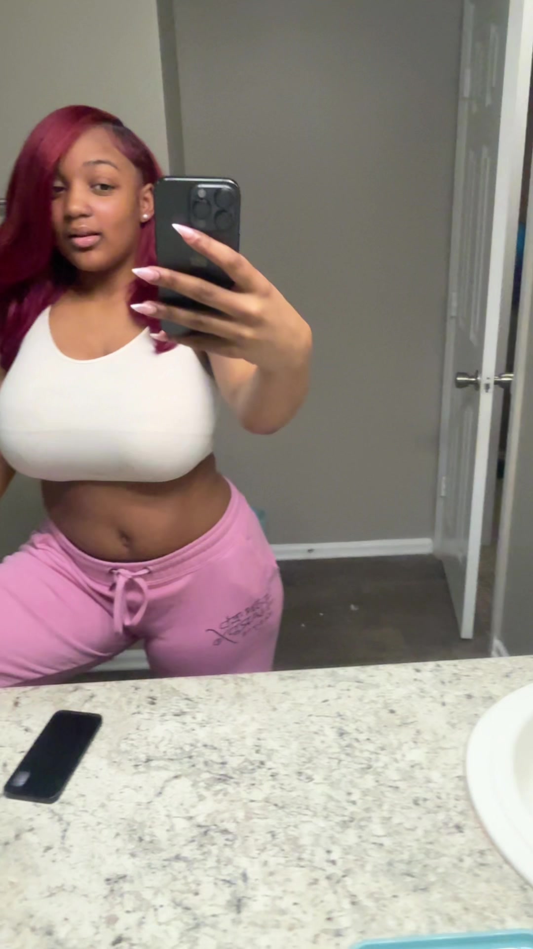 @chloedihnala