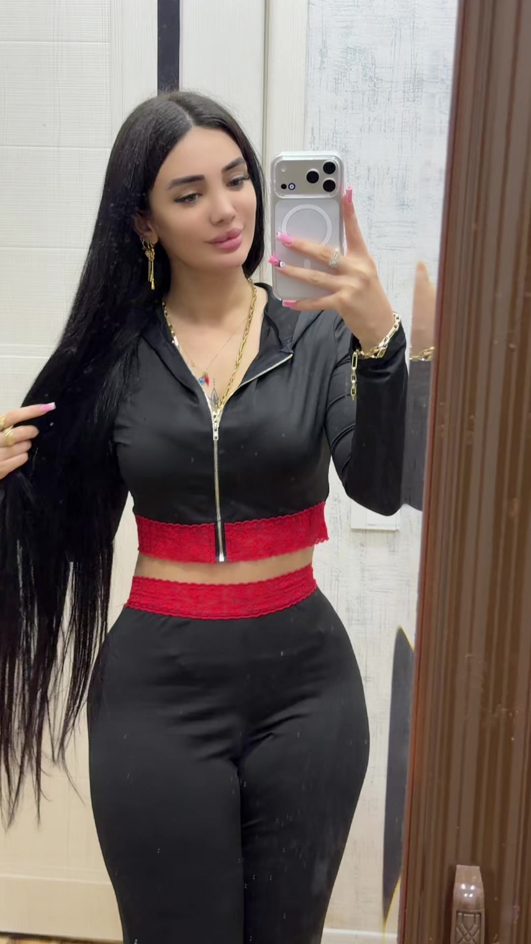 @Mavish_42
