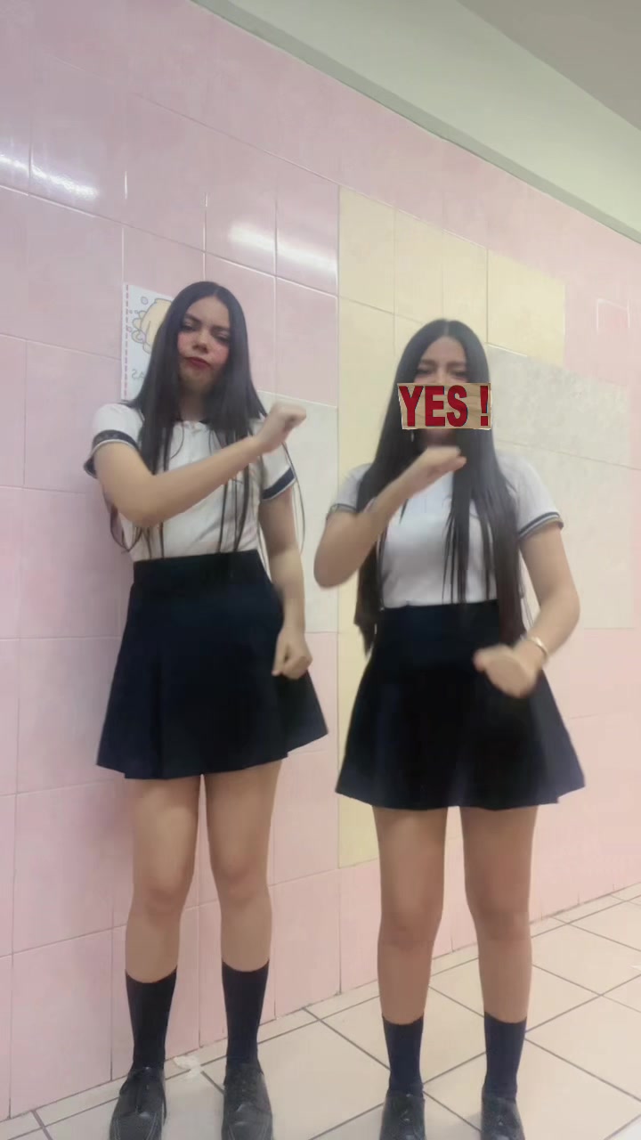 @𝐌𝐞𝐥𝐚𝐧𝐲