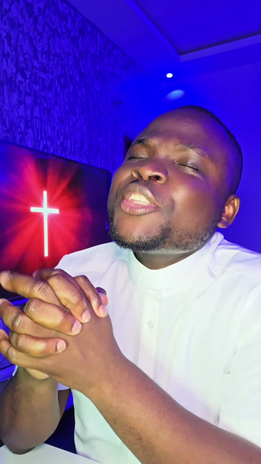 @Padre Précieux 🇨🇵🇻🇦