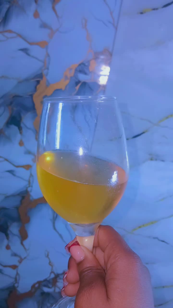 @twin_stella