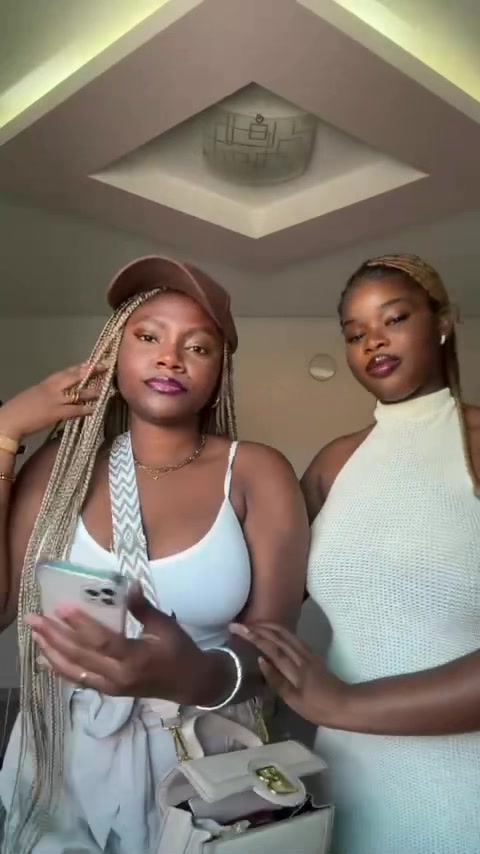 @E M E R A U D E 🇨🇮